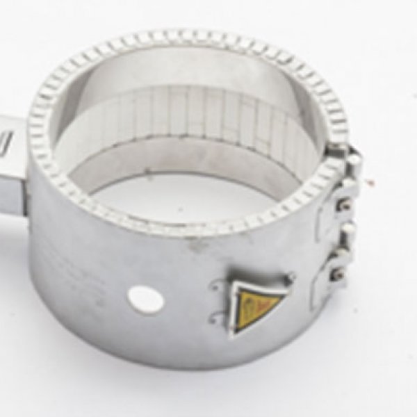 Ceramic band heater for twin screw barrel extrusion machine